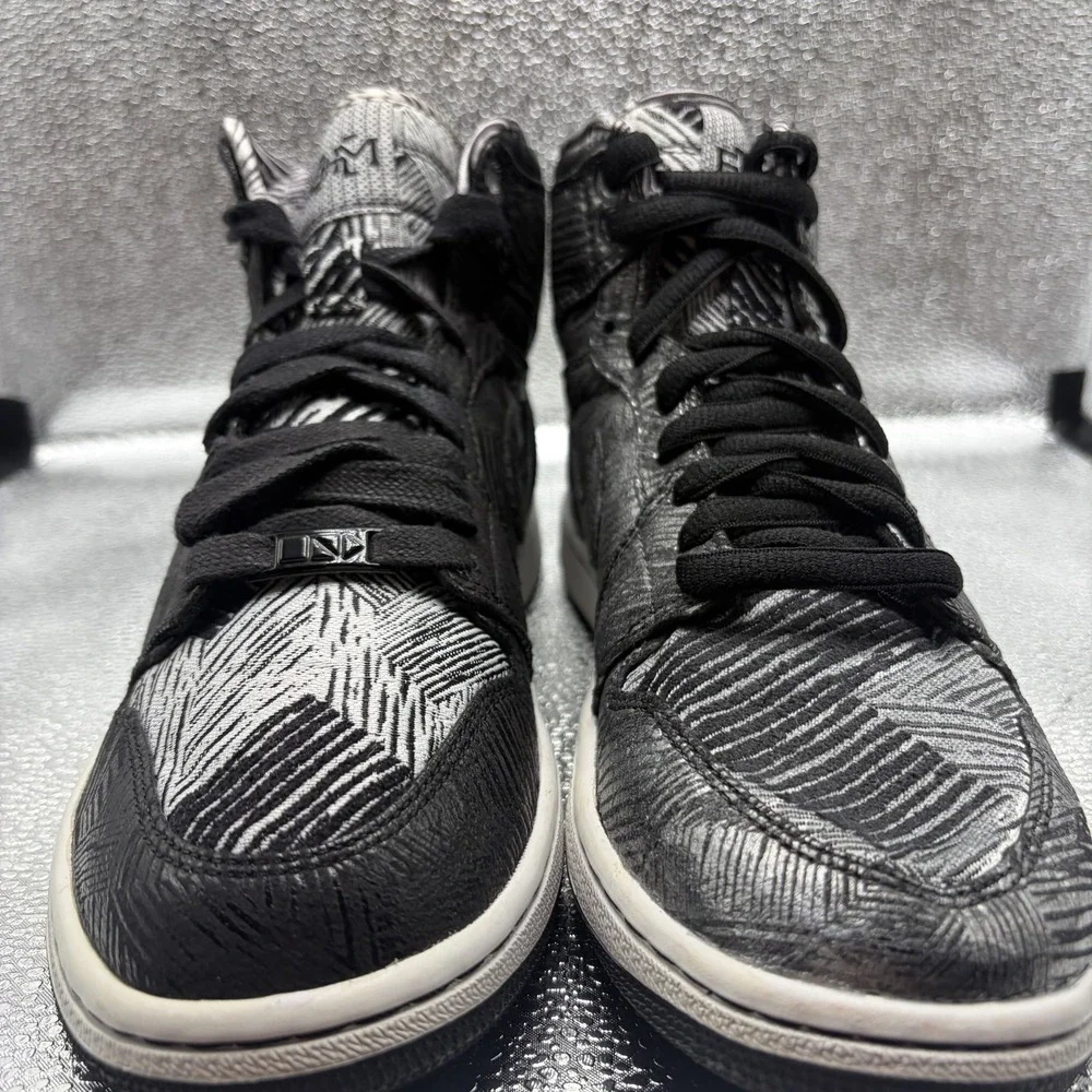 Size 8.5 Air Jordan 1 Retro High BHM Black/White Mens Sneaker 579591-010